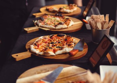 Pizza sur la table